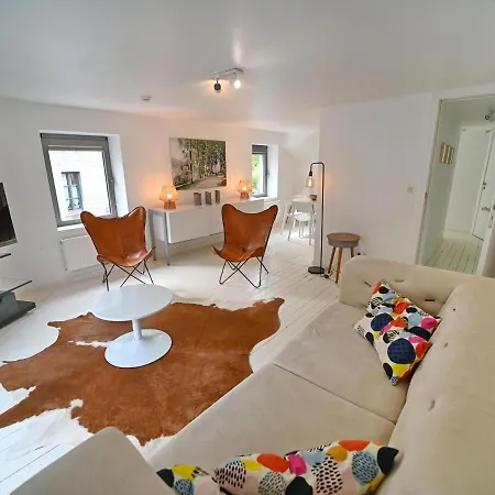 Cosy In The Heart Of דירה דורבורי