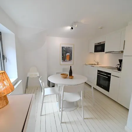 Cosy In The Heart Of *